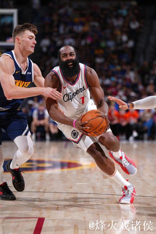 哈登23+16力压约基奇41分 快船击败掘金送其两连败